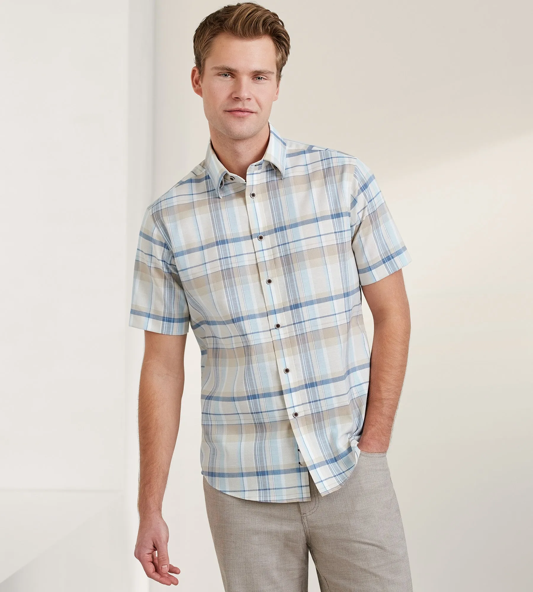 Modern Fit Short Sleeve Textured Linen-Like Plaid Sport Shirt