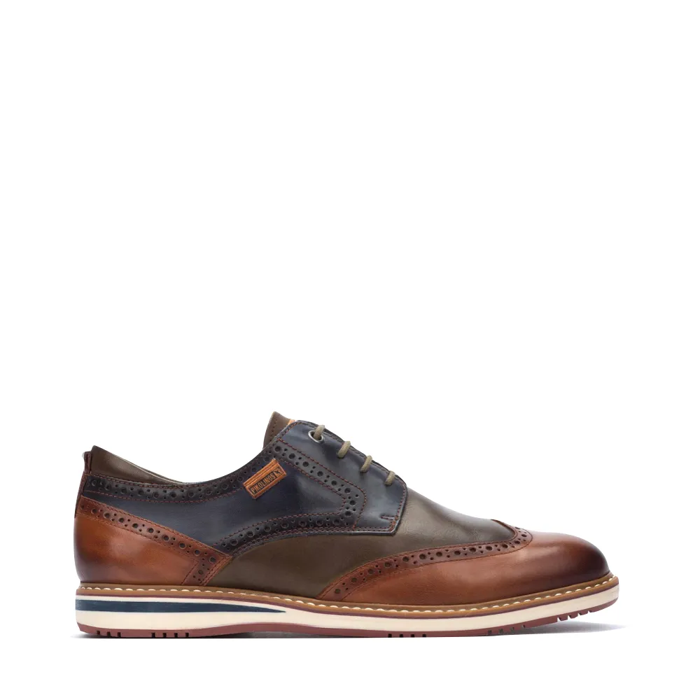 Pikolinos Men's Avila Leather Wingtip Lace Shoe in Brandy